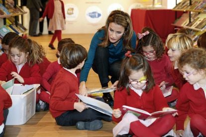 La entonces princesa de Asturias, en el XXXVII Salón del Libro Infantil y Juvenil de Madrid, en diciembre de 2013.
