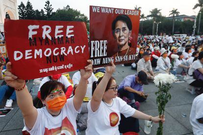 Manifestación en Taipei, Taiwán, para protestar contra la represión militar en Myanmar tras el golpe de Estado, el pasado mes de marzo.