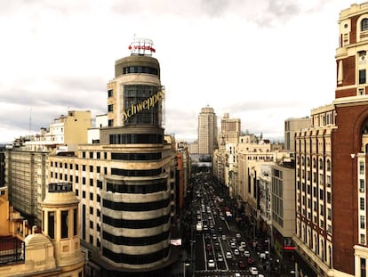 La avenida Gran Vía de Madrid, la más emblemática de la capital de España.