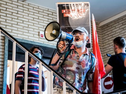 Protesta contra la falta de alojamiento para estudiantes en Groningen, Países Bajos, en 2019.