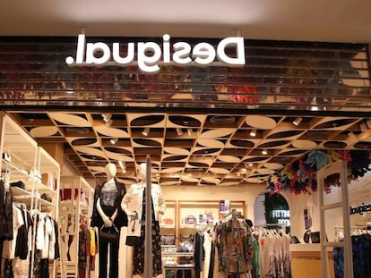 Una tienda de Desigual en India