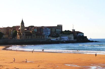 La playa de San Lorenzo.