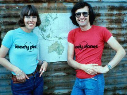 Maureen y Tony Wheeler, fundadores de Lonely Planet, en una foto tomada en Sidney en 1976.