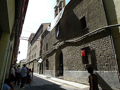 La iglesia desacralizada de Jesús y María de Pamplona, propiedad municipal, tras ser ocupada<i>.</i>