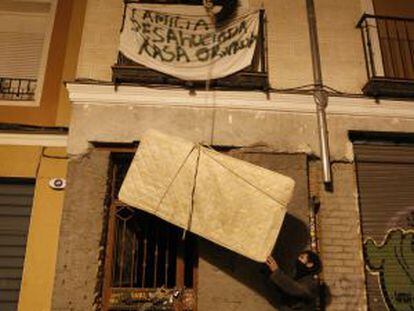 Okupación del edificio de la calle Tres Peces el martes