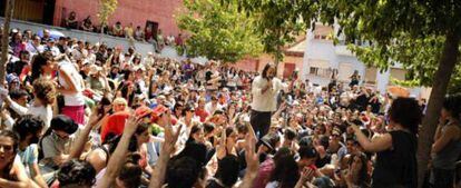 Asamblea del Movimiento 15-M en el barrio de Lavapiés. 