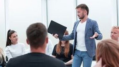Licenciatura en psicología empresarial. Formación online