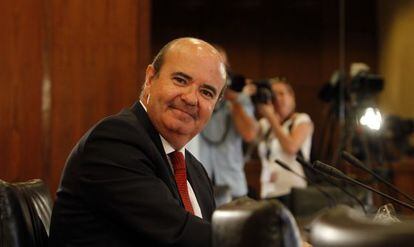 Gaspar Zarrías, en la comisión del Parlamento andaluz encargada de investigar el caso de los ERE, en 2012.