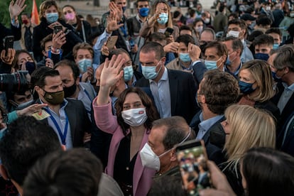 La presidenta, Isabel Díaz Ayuso, durante el último acto de la campaña electoral este domingo.
