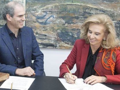 El director de orquesta Yaron Traub y la presidenta del Palau de la M&uacute;sica firman contrato por dos a&ntilde;os. 