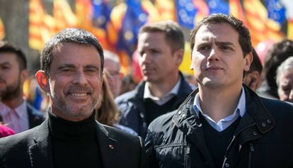 Manuel Valls con Albert Rivera, el 18 de marzo en Barcelona.