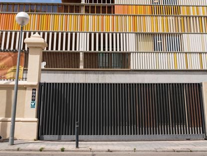 El edificio de la Maternelle (educación infantil) del Liceo Francés en Barcelona en abril.

Ecole Maternelle del Liceo francés en Barcelona.

Foto: Gianluca Battista