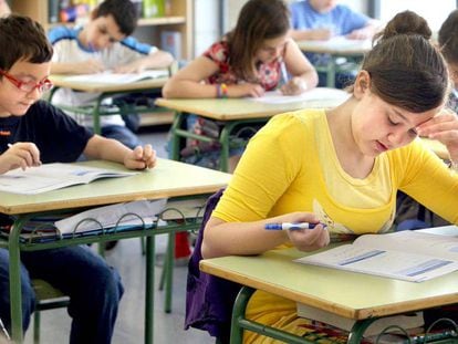 Alumnes del centre infantil i de primària Carlit a Barcelona.