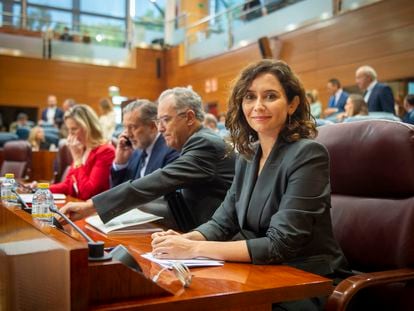 La presidenta de la Comunidad de Madrid, Isabel Díaz Ayuso, durante el último pleno en la Asamblea.