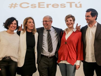 De izquierda a derecha, Orlena de Miguel, Marta Marbán, Francisco Igea, María de los Ángeles Fernández Ramil y Saúl Ramírez, durante la presentación de la plataforma 'Ciudadanos eres tú', este viernes en Madrid.