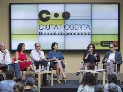 Ada Colau presenta, en companyia de Joan Subirats, la biennal de pensament de Barcelona.