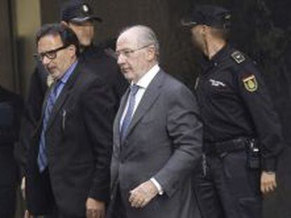 El expresidente de Bankia Rodrigo Rato, a su salida de la Audiencia Nacional el pasado 16 de octubre