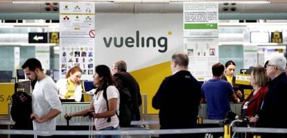 Un mostrador de Vueling en el aeropuerto de El Prat, en Barcelona, en una imagen de archivo. 