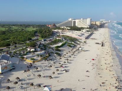 Vista aérea de Cancún, donde fue detenido Florian Tudor.
