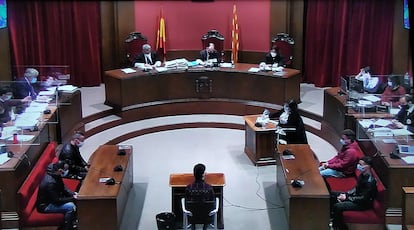 Segunda sesión del juicio a 'la manada de Sabadell' por una violación múltiple en 2019.
