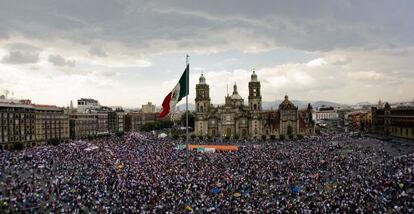 La plaza del Zócalo, repleta de manifestantes en 2012.