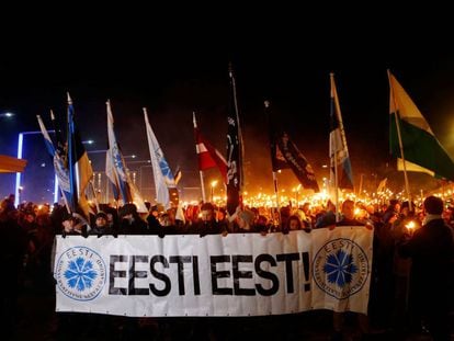 La 'noche de las antorchas', una protesta organizada por los eurófobos de derechas EKRE en Tallin (Estonia), el 24 de febrero de 2019.