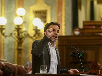 El presidente del grupo de Unidas Podemos en el Congreso, Jaume Asens, interviene durante una sesión plenaria en el Congreso de los Diputados, el pasado 15 de diciembre.