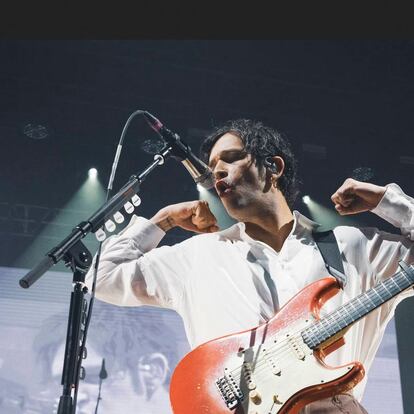 Los miembros de The 1975, declaradas personas no gratas en Kuala Lumpur por un beso