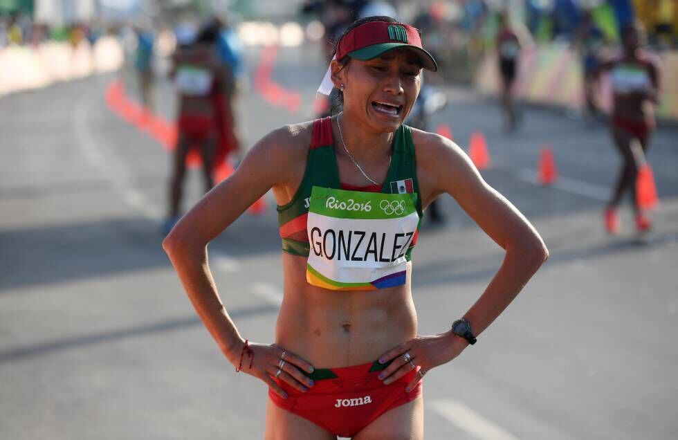 Guadalupe González tras ganar la plata en Río.