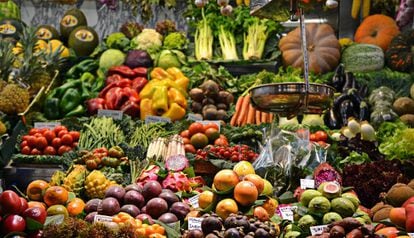 Durante el confinamiento en España ha crecido la compra de legumbres, frutas y verduras