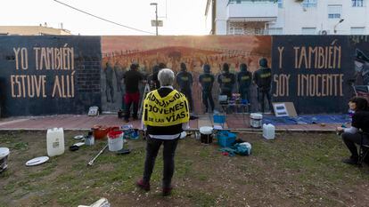 Los vecinos del barrio murciano de Santiago el Mayor se manifestaron el 12 de marzo para pedir la absolución de los tres jóvenes acusados de causar disturbios en 2017.