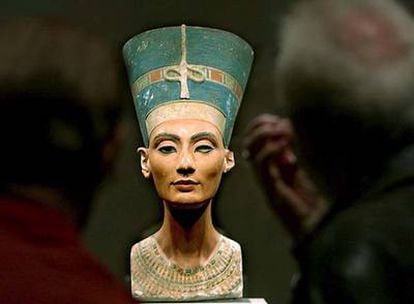 El busto de la reina Nefertiti, en una foto de 2005.