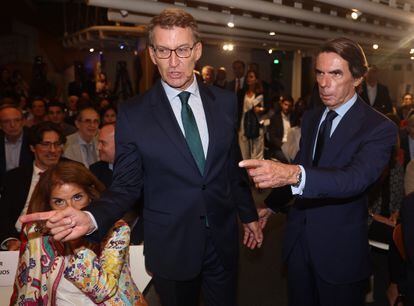 El presidente del Partido Popular, Alberto Núñez Feijóo, clausura, junto al presidente de la Fundación FAES, José María Aznar, el Campus FAES 2022, este viernes en Madrid.