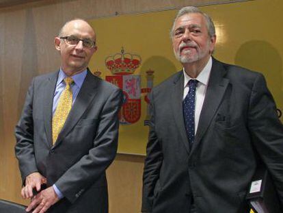 Crist&oacute;bal Montoro, ministro de Hacienda, y Antonio Beteta, secretario de Estado de Administraciones P&uacute;blicas. 