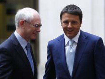 El primer ministro de Italia, Matteo Renzi, y el presidente del Consejo Europeo, Herman Van Rompuy.