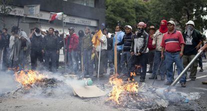 Los maestros durante las protestas en la capital del país en 2013.