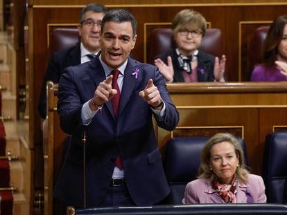 El presidente del Gobierno, Pedro Sánchez, interviene en la sesión de control al Ejecutivo, el pasado 8 de marzo, en el Congreso de los Diputados.