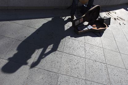 Músico en una calle del centro de Madrid.