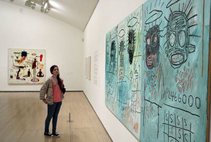 Las hermanas del artista, presentes en la inauguración, han afirmado que Basquiat se sentiría muy orgulloso al ver que su trabajo sigue vigente. "Para él no era cuestión de dinero, sino de reconocimiento", sostienen.
