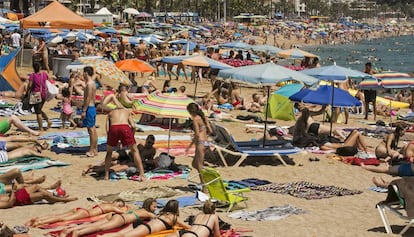Una imagen de la playa de Lloret de Mar, el año pasado.