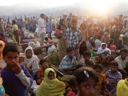 Rohingyas escapa a Bangladés desde Myanmar en octubre de 2017. En vídeo, una familia relata su huida y actuales penalidades en un testimonio recogido por Médicos Sin Fronteras en Kutupalong.