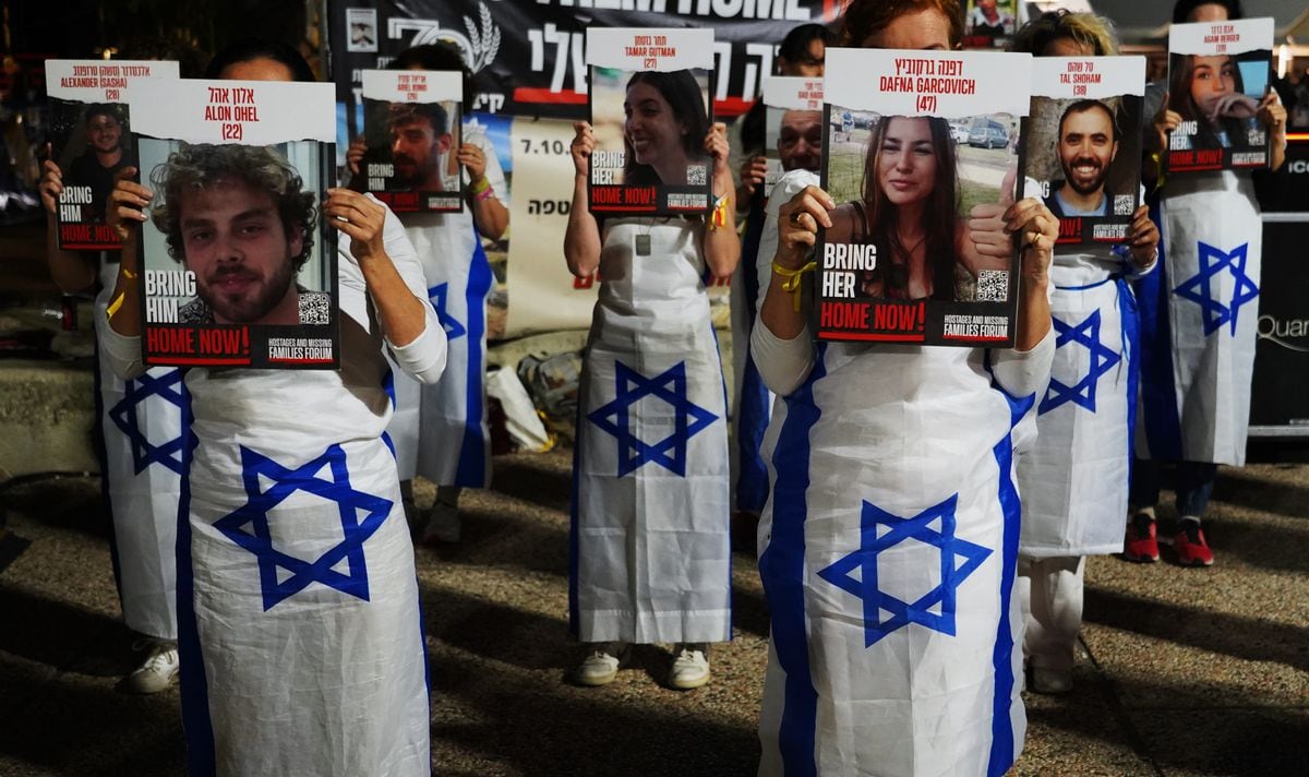 La familia Rehenes presiona contra Netanyahu: “Los queremos vivos, no en bolsas” |  Internacional