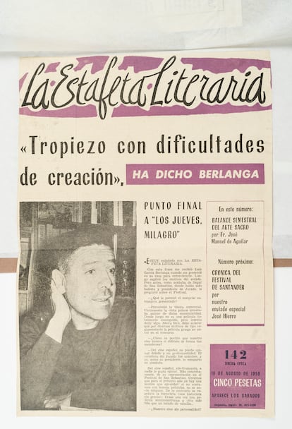 Portada de 'La Estafeta Literaria' con una entrevista a Berlanga tras el rodaje de Los jueves, milagro.