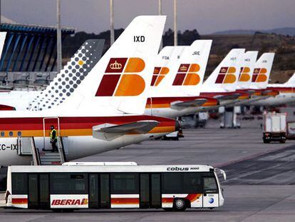 Iberia formaliza su plan con 3.807 despidos, 700 menos de lo anunciado