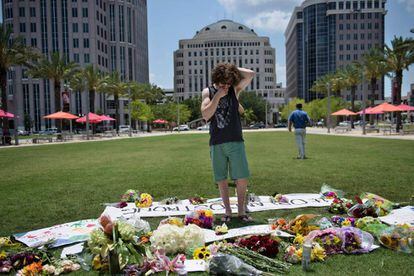 Memorial por las v&iacute;ctimas de Orlando