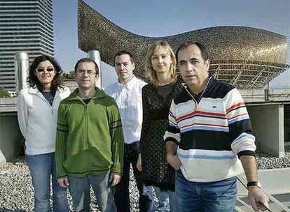 Montserrat Coll, Ramón Massana, Fabrice Not, Laura Gómez y Carles Pedrós-Alió (de izquierda a derecha), en el Instituto de Ciencias del Mar.
SUSANNA SÁEZ