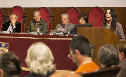 Presentaci&oacute;n del manifiesto de los ling&uuml;istas.