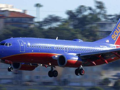 Un avi&oacute;n de Southwest Airlines en San Diego (California, EE UU).