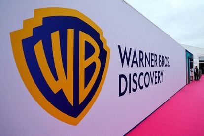 Un cartel con el logo de Warner Bros en el Festival Cannes Lions en Cannes, Francia, en julio pasado.