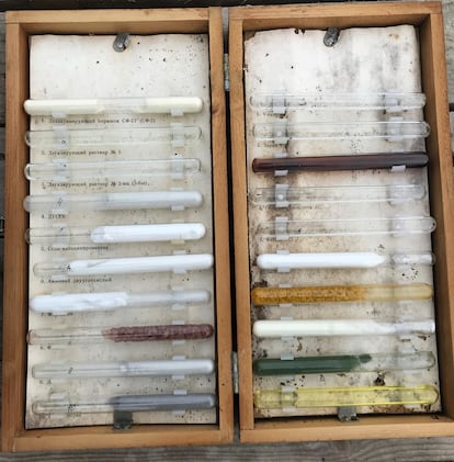 Russian army suitcase with chemical products such as mustard gas, Sarin or DDT found on Yablonska street in Bucha on Tuesday, two weeks after the withdrawal of Russian soldiers.